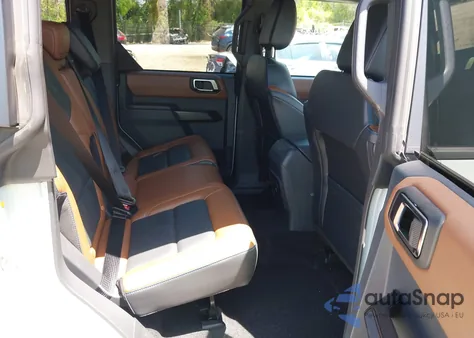 2024 Ford Bronco Outer Banks z USA, uszkodzony, nr VIN 1FMDE8BH4RLB07497